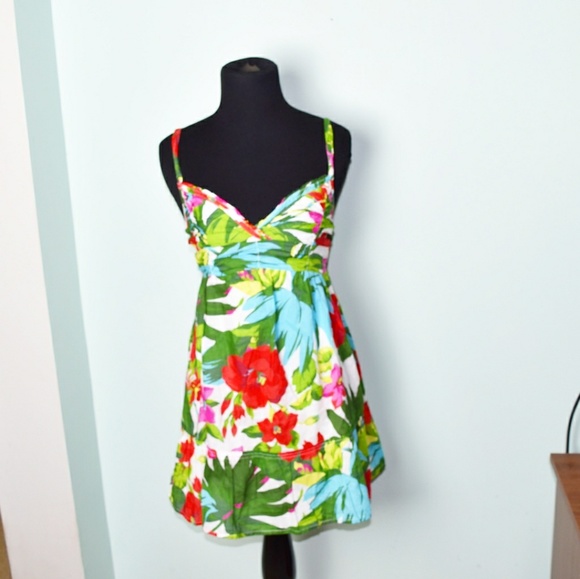 Hollister Dresses & Skirts - Hollister Green and Pink Floral Print Dress